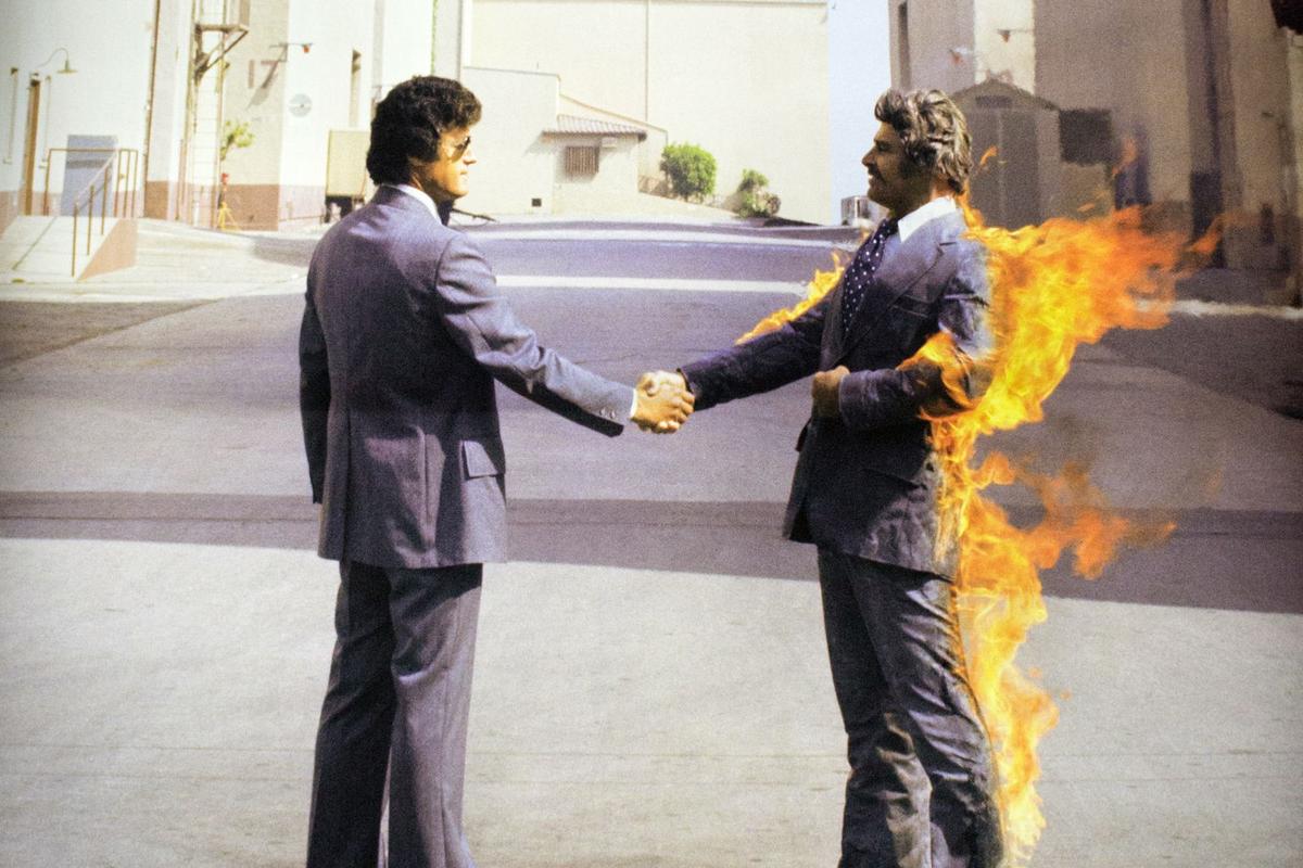 Stuntman Set on Fire for ‘Wish You Were Here’ Cover Dead at 88