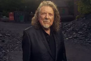 Robert Plant Loses to Teenager at Surprise Chess Match Appearance