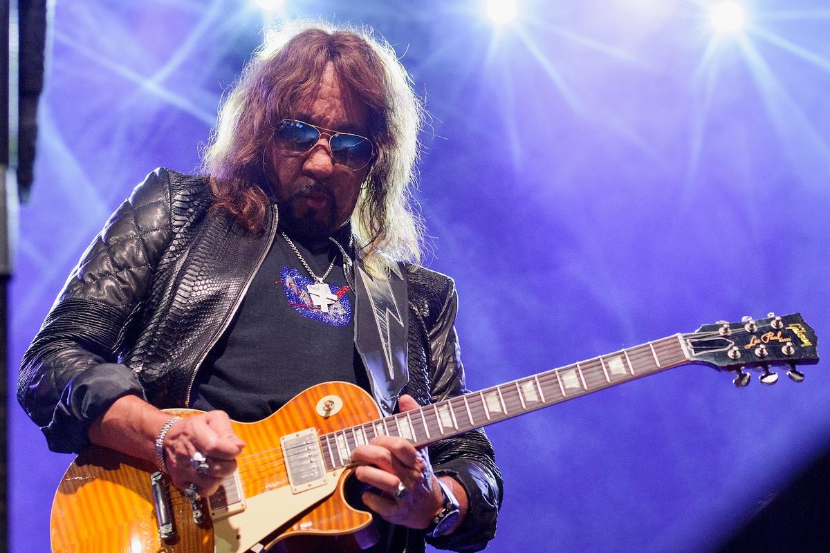 Original Kiss Guitarist Ace Frehley Reportedly on Life Support