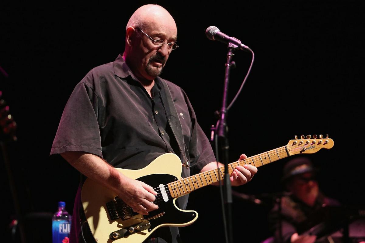 Health Issues Lead Dave Mason to Retire From Touring