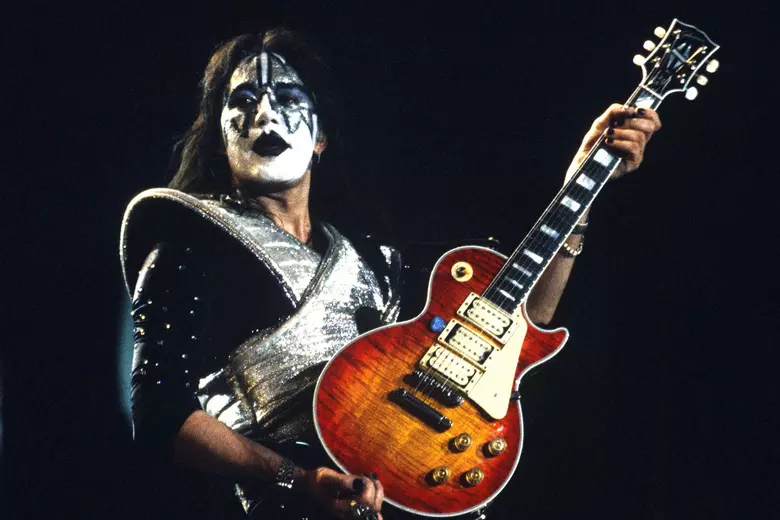 Original Kiss Lead Guitarist Ace Frehley Dead at 74
