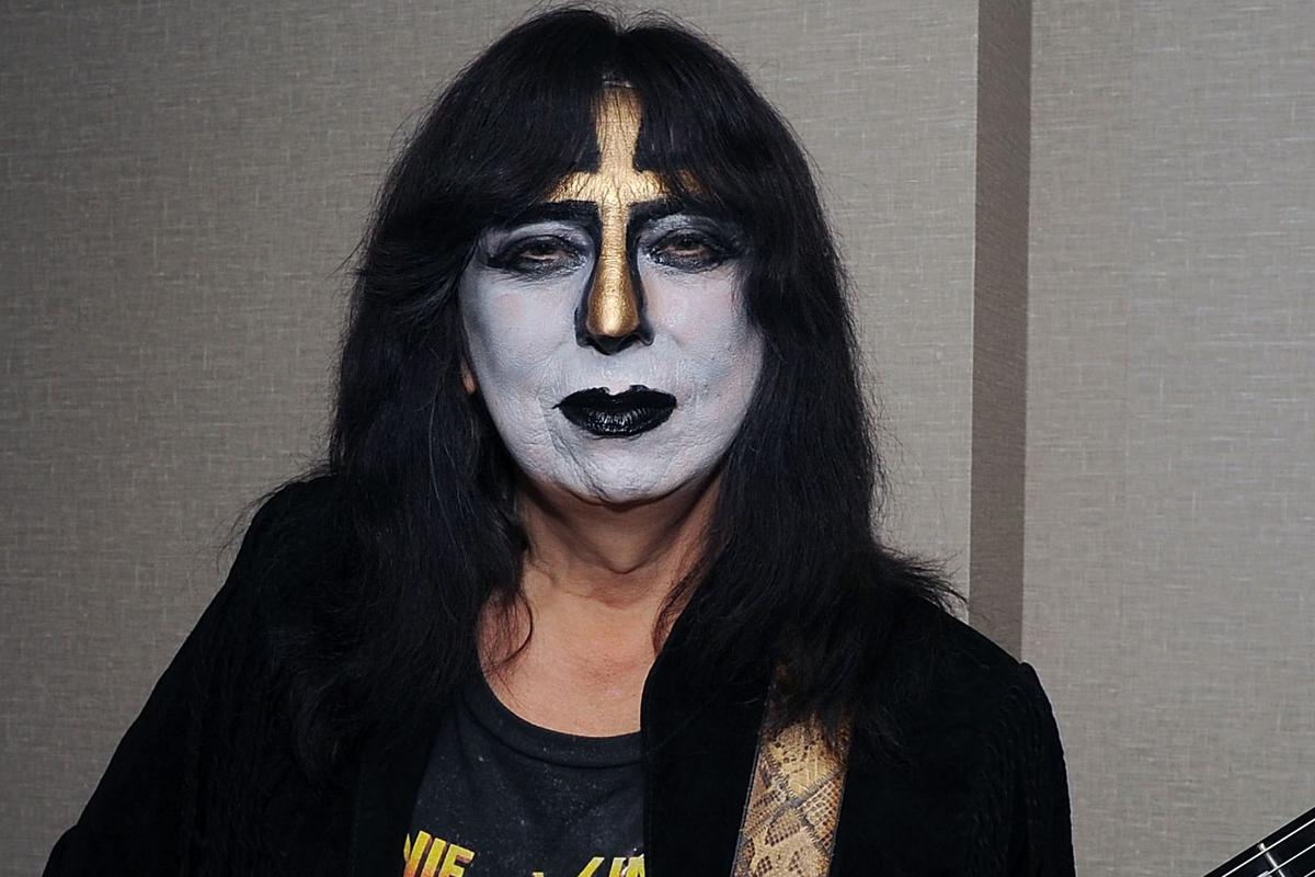 Vinnie Vincent Responds to Critics of His Steep Music Prices: ‘Grow the F— Up’