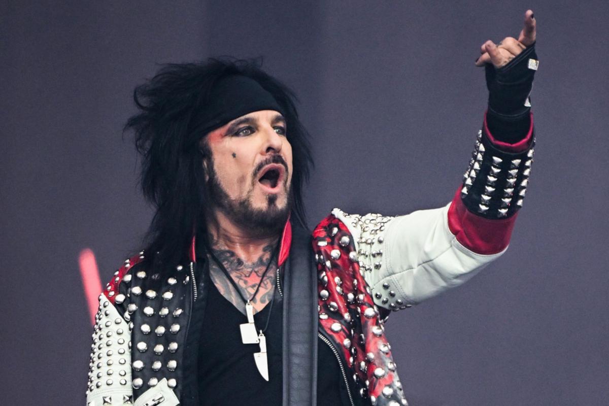 Nikki Sixx Slams Classic Rockers Still Trying to Act 25