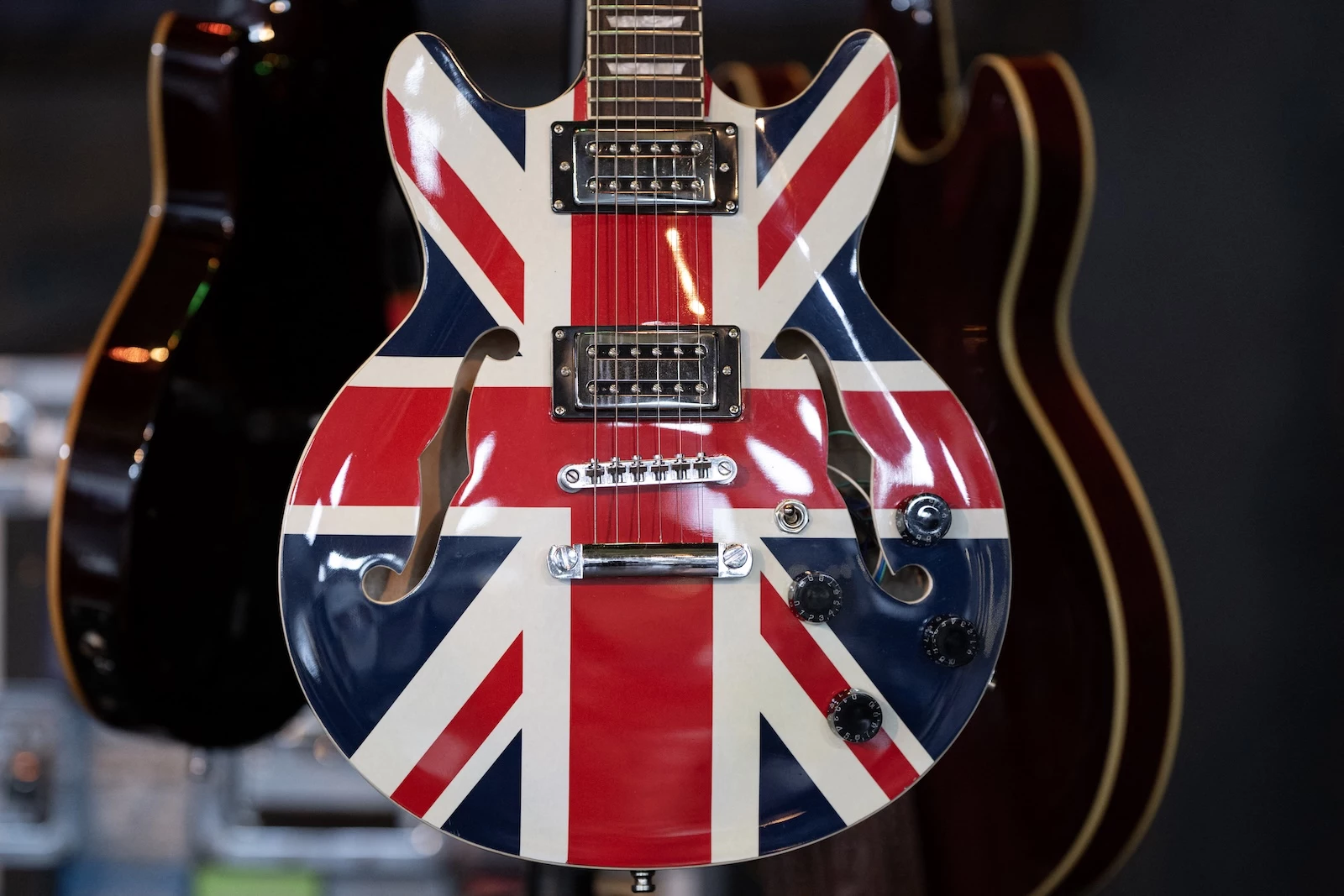 attachment-british-flag-guitar