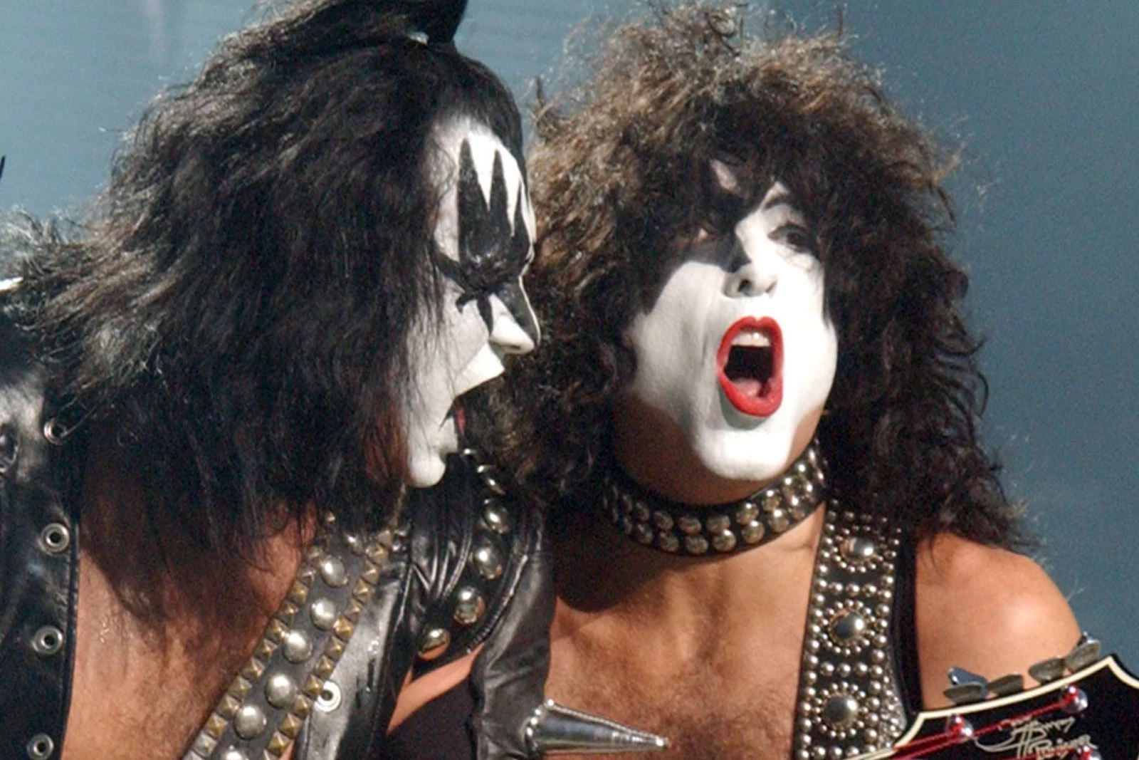 洋楽 KISS Travel back to one of the most important years of KISS' career