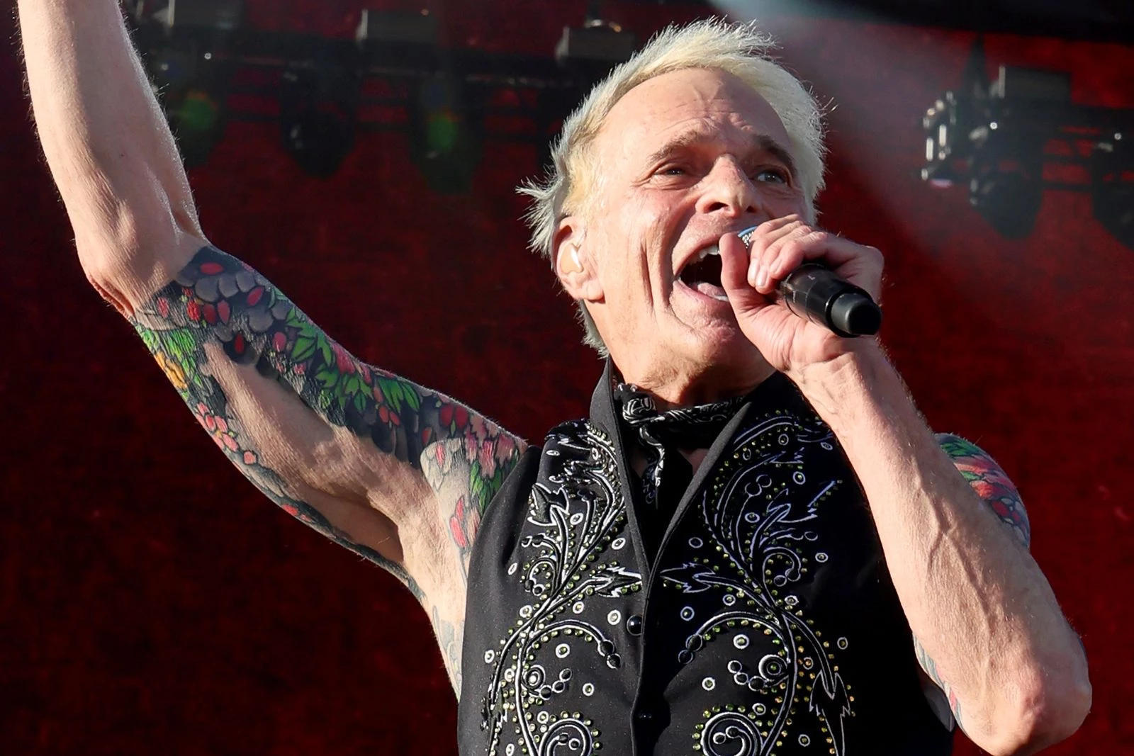 David Lee Roth's 'Greatest Hits' Coming in November