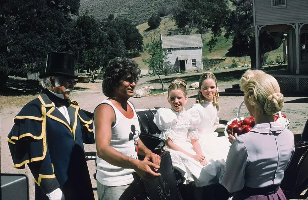 LITTLE HOUSE ON THE PRAIRIE - Behind-the-scenes in 1975.