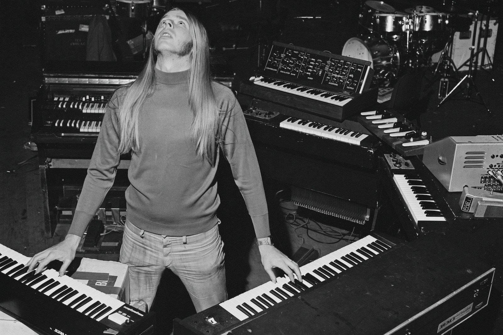 Why Rick Wakeman Chose Yes Over David Bowie’s Band