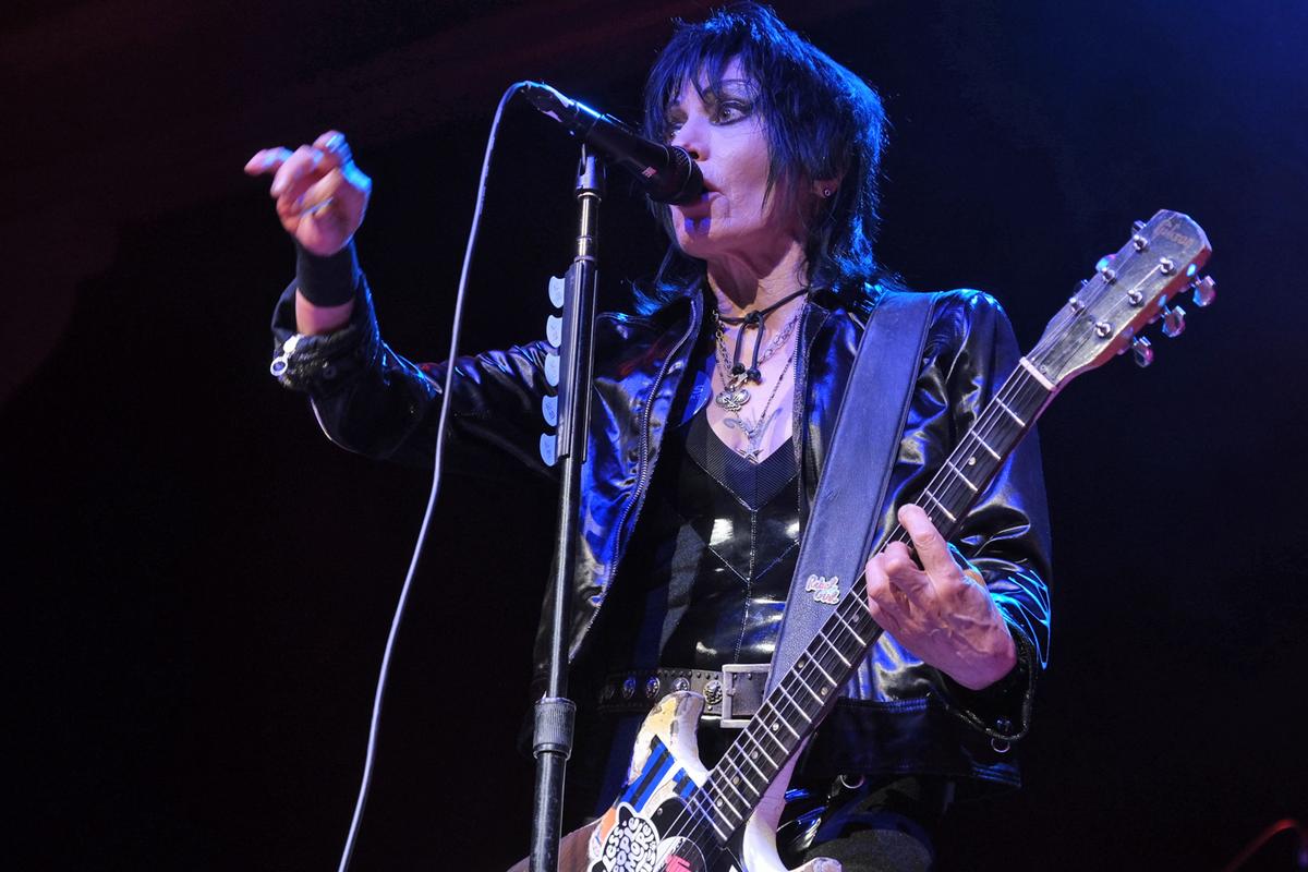 Joan Jett Cancels Upcoming  2026 Concerts Due to Injury