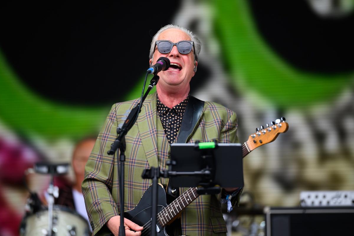 Squeeze Cancels Concert After Fatal Incident Involving Tour Bus