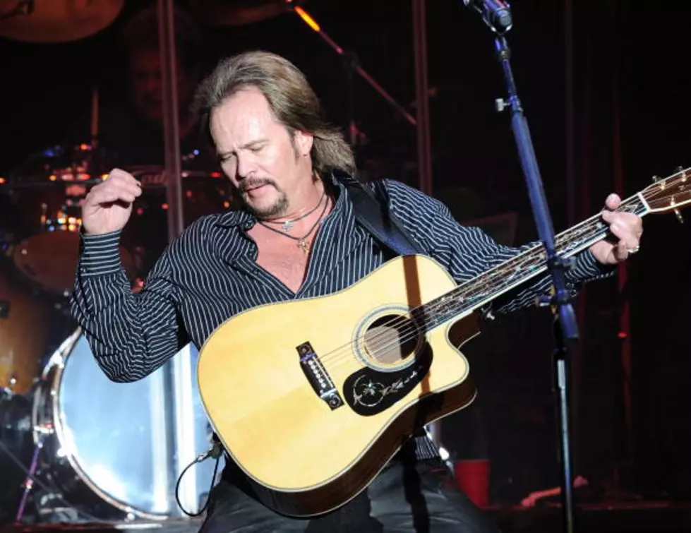 Travis Tritt Playing Acoustic Solo Show at Acadiana Center for the Arts on January 27