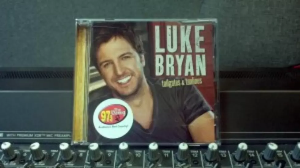 Bruce&#8217;s 4 Reasons Why You Need Luke Bryan&#8217;s New CD