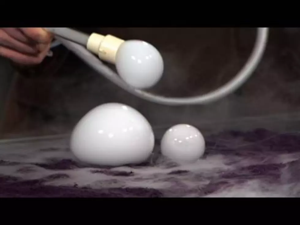 Fog Filled Bubbles &#8211; A Cool Trick For Your Next Party [Video]