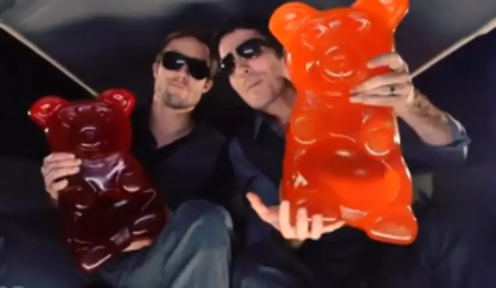 Red 26-Pound Party Gummy Bear