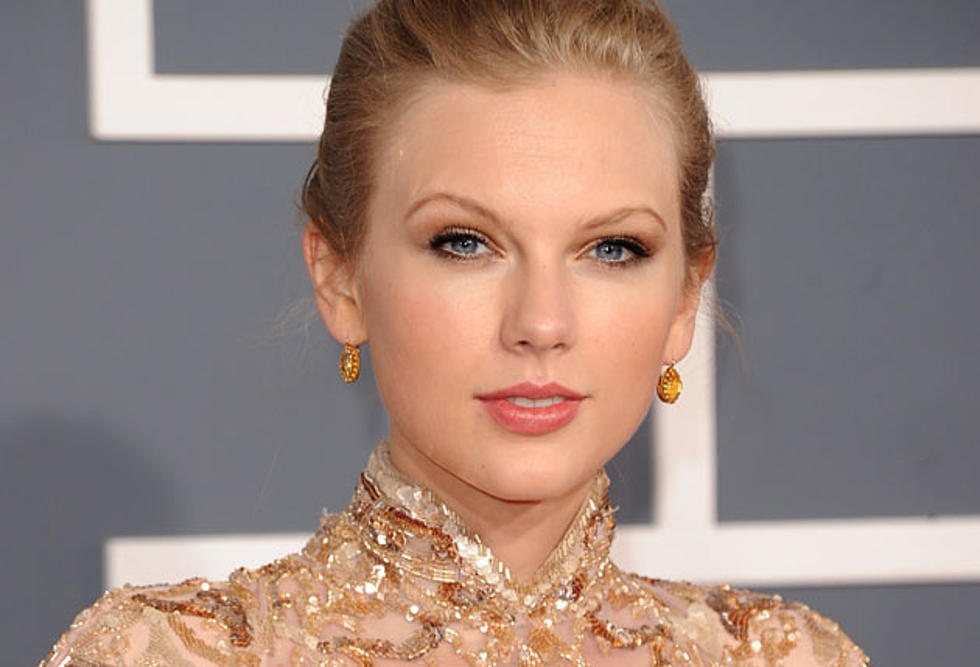 Taylor Swift Insists She’s Happy Being Single