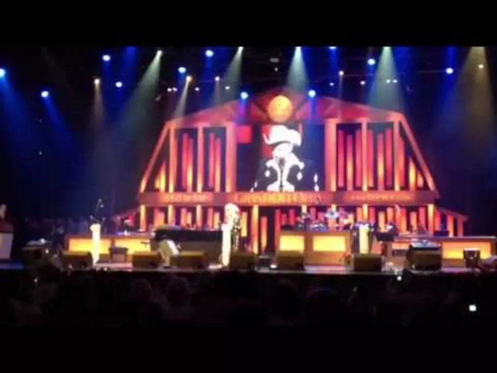 Country Hall of Famer Little Jimmy Dickens Jokes on Stage at Grand Ole Opry [Video]