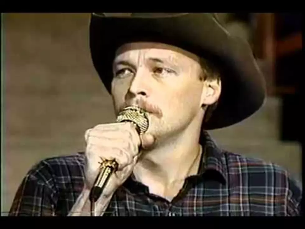 Alan Jackson Before He Was a Star [Video]