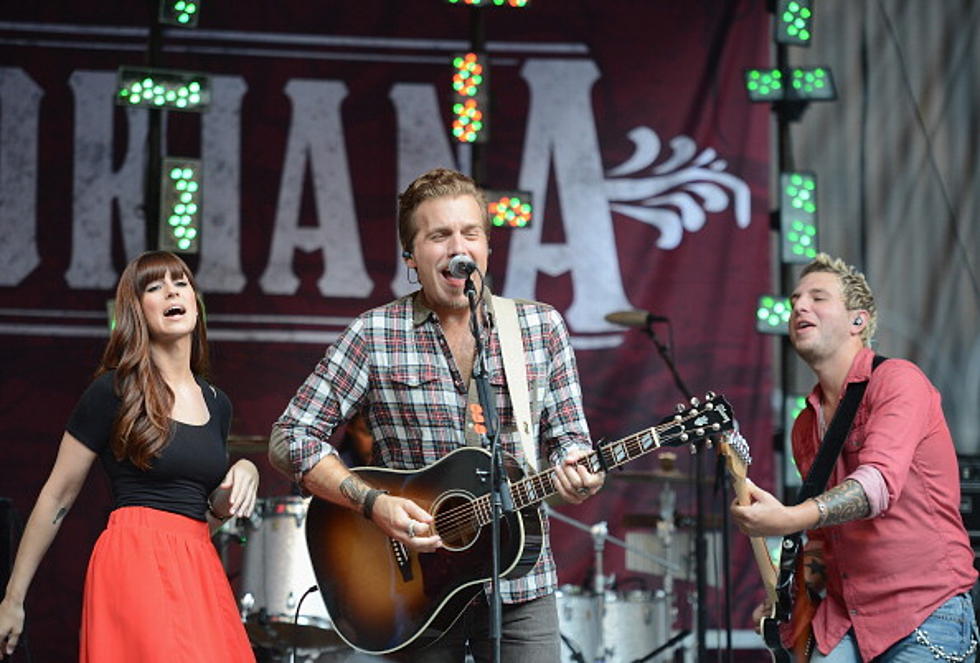 Gloriana Shoots for Number One