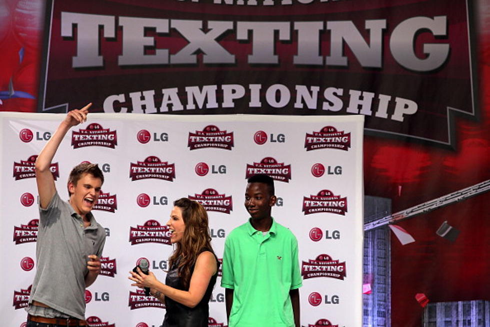 OMG New Texting Champ Wins $50,000