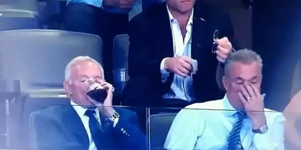 Jerry Jones Is Too Rich To Clean His Own Glasses [Video]
