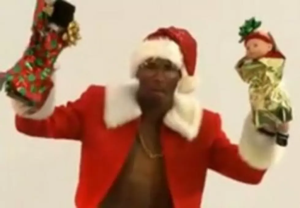 Can&#8217;t Wrap This &#8211; Christmas Tribute To Hammer Time [Video]
