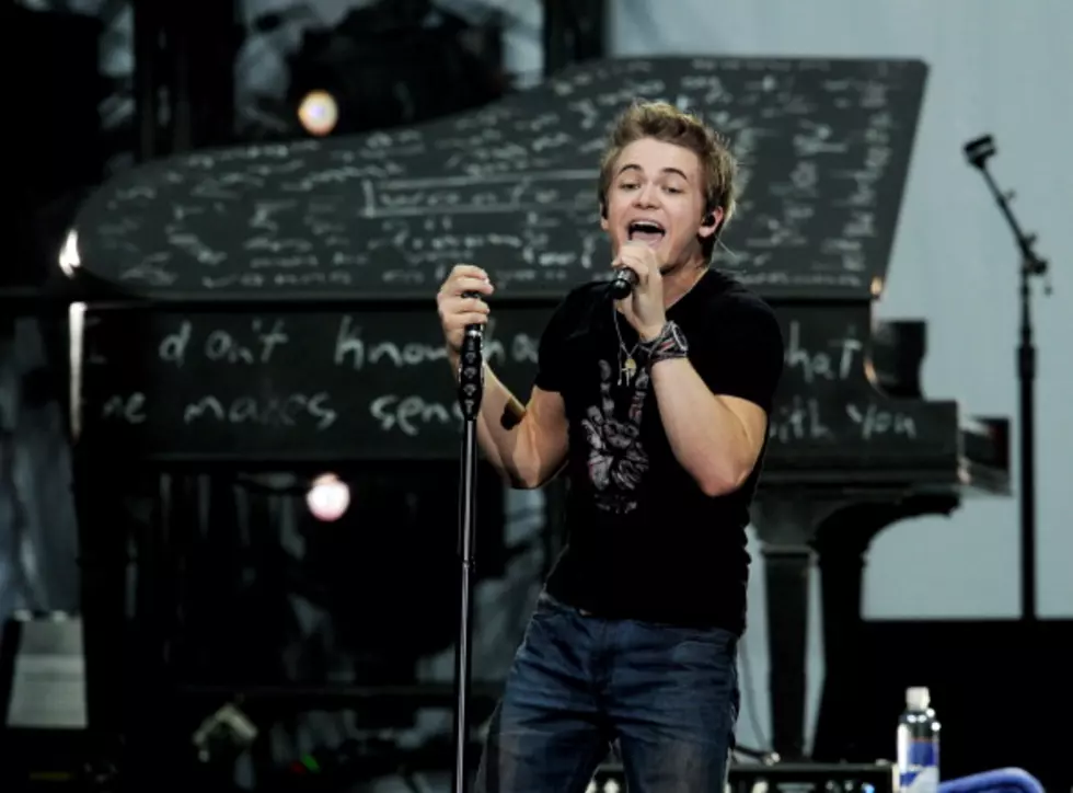 hunter to perform at ACMs