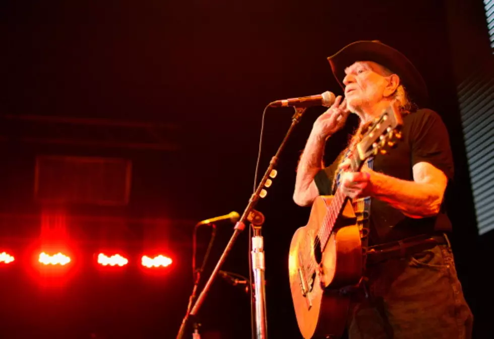 Willie Nelson Helps Texas Explosion Victims