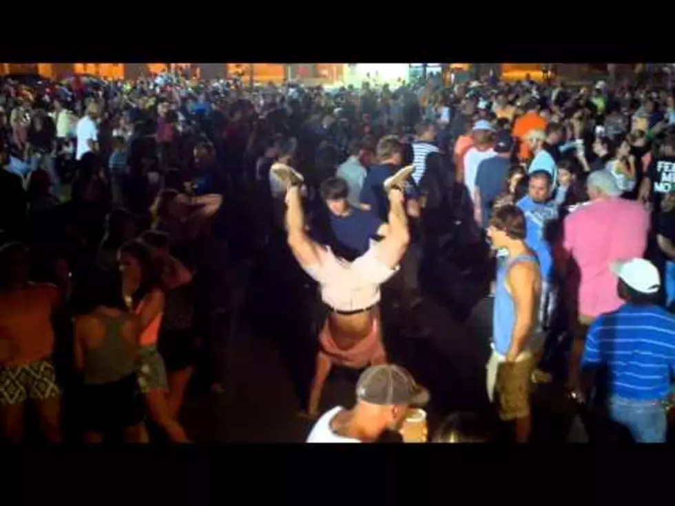 Actin’ The Donkey At The Cajun Heartland State Fair [Video]