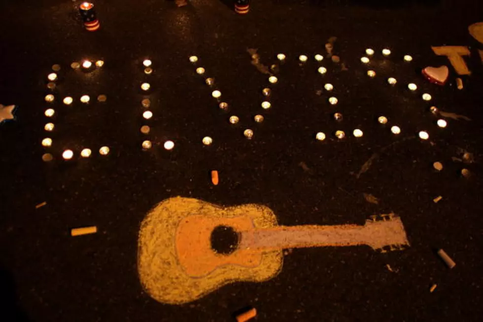 Watch the Elvis Week Candlelight Vigil Live from Graceland