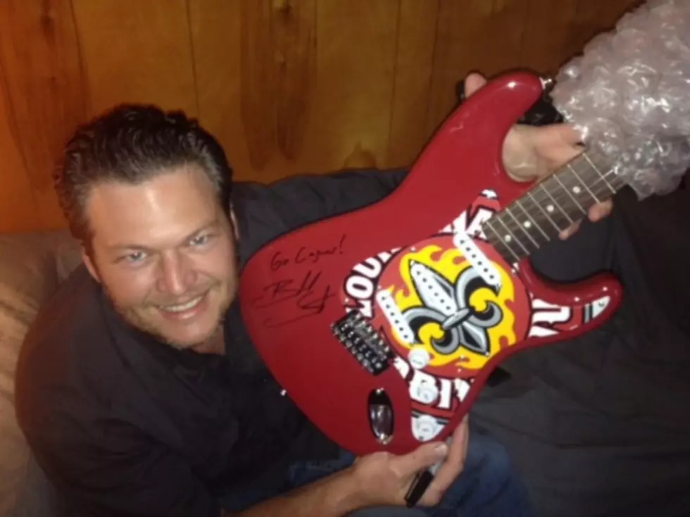Win a Blake Shelton Ragin&#8217; Cajun Autographed Guitar at UL Alumni Association Spring Gala