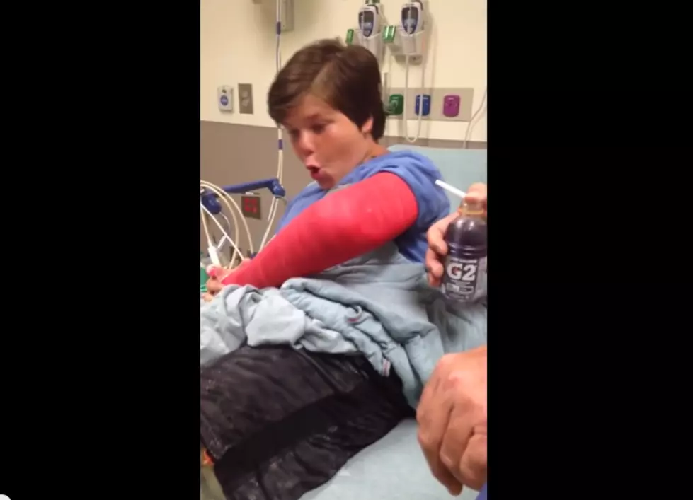 Kid Flips Out After Getting Cast On His Arm [Video]