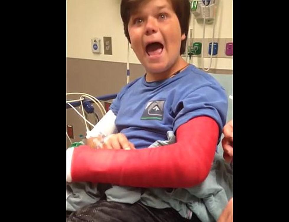 Kid Wakes Up From Surgery Hilariously Blown Away To Find His Arm In A Cast [Video]