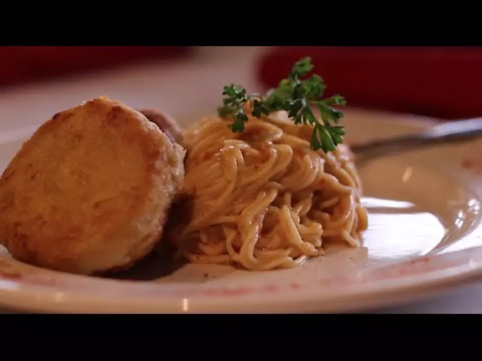 Eat Lafayette &#8216;Dine Around&#8217; at Ema&#8217;s Cafe [Video]