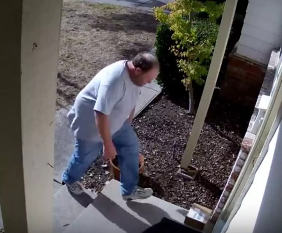 Package Thief Gets Instant Karma [Video]