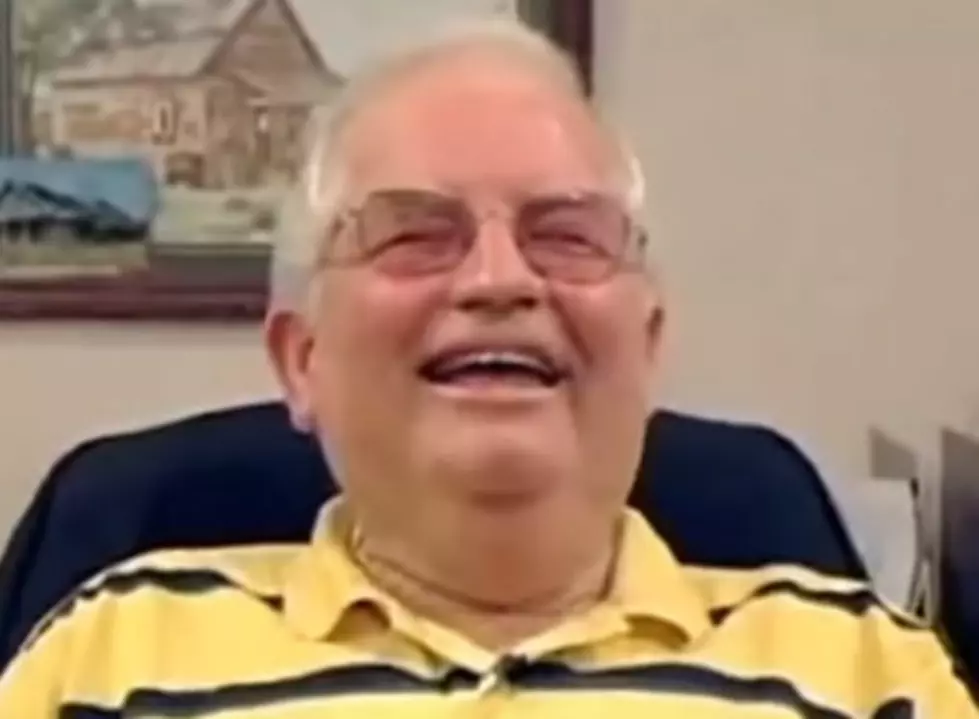 Old Man Has The Best Laugh Ever [Video]