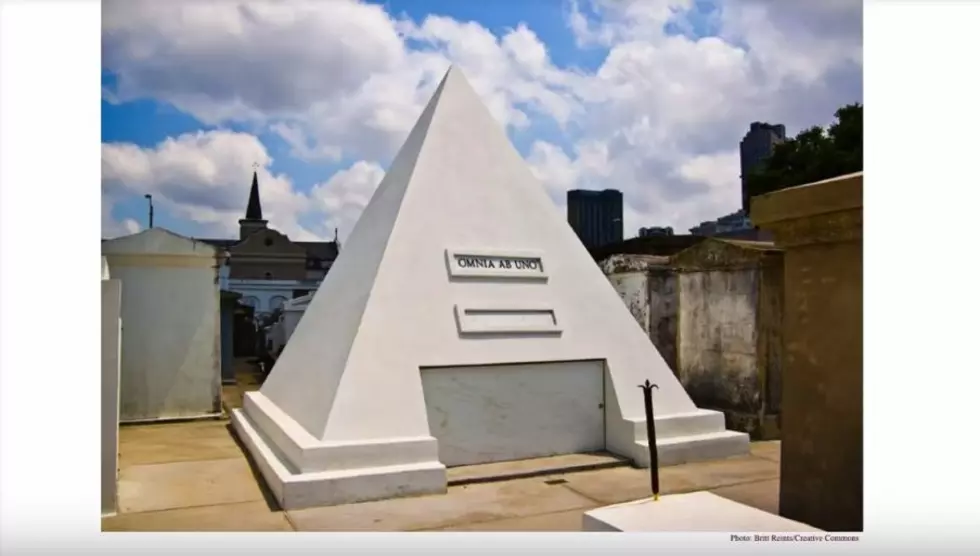 Did You Know About Nicolas Cage’s Strange Pyramid Tomb In New Orleans?