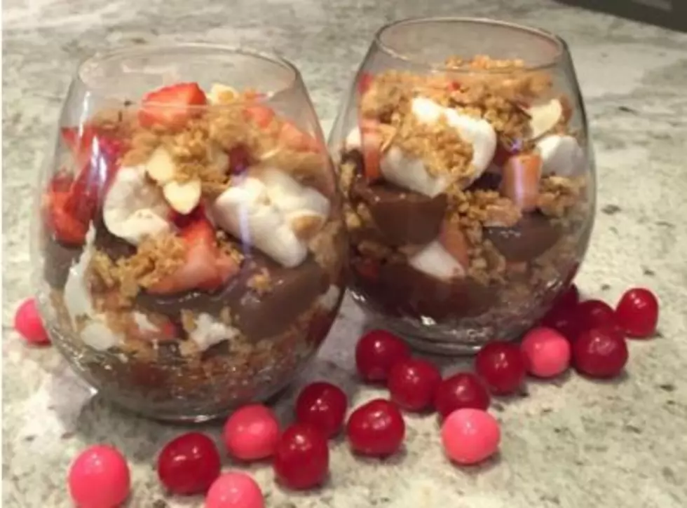 Strawberry S’mores Trifles – Foodie Friday