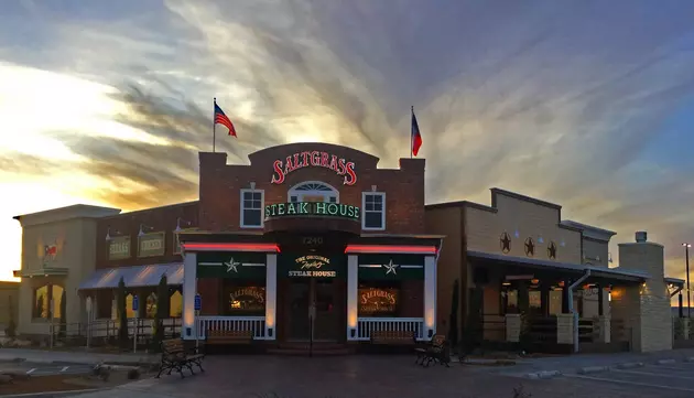 Saltgrass Steakhouse To Take Over Old Johnny Carino&#8217;s Location on Ambassador Caffery