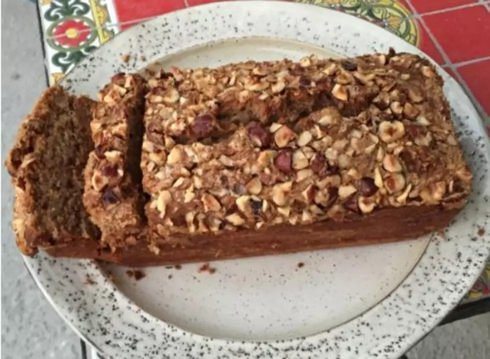 Banana Nut Bread With Cookie Butter Swirl – Foodie Friday