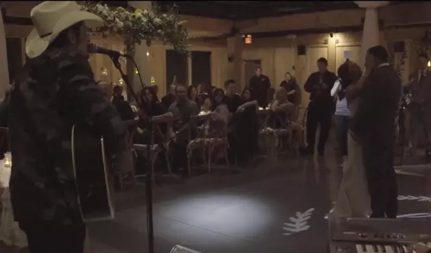 Brad Paisley Sang at Tyler Farr&#8217;s Wedding