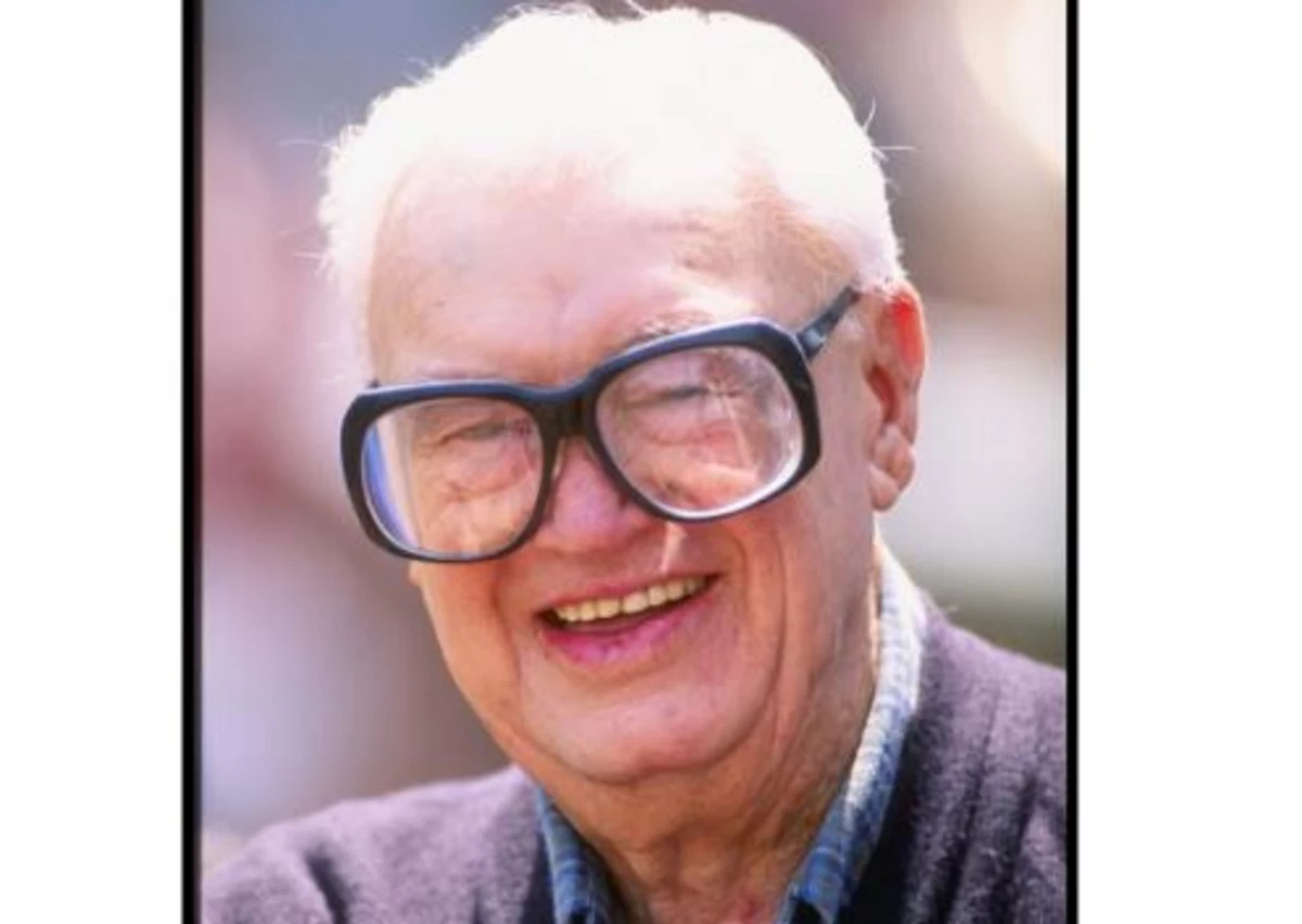 Harry Caray's Magical Call Of The Cubs World Series Win [Video]