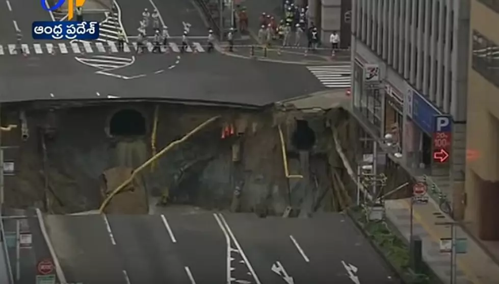 Terrifying Moment A Massive Sinkhole Opens In Japan [Video]