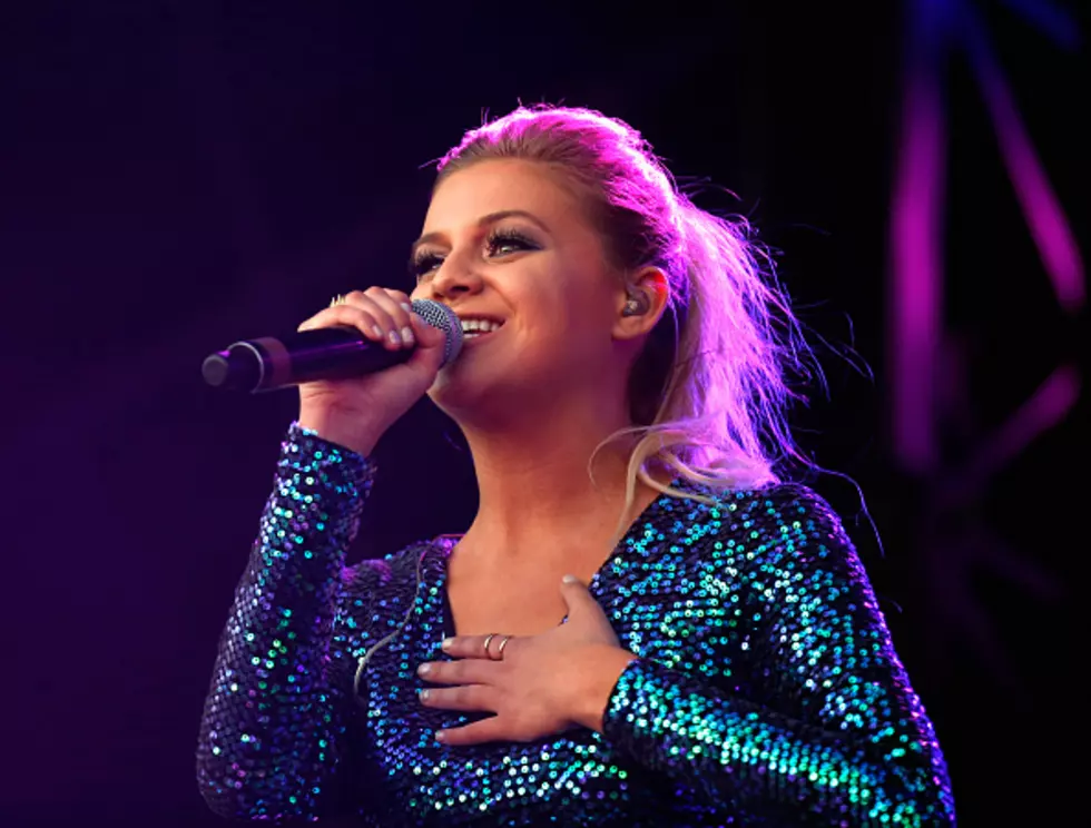 Flashback Friday – Kelsea Ballerini ‘Live in the Lobby’ [VIDEO]