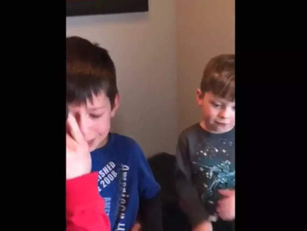 Little Brother Awesomely Intervenes In Big Brother&#8217;s Tooth Pull [Video]