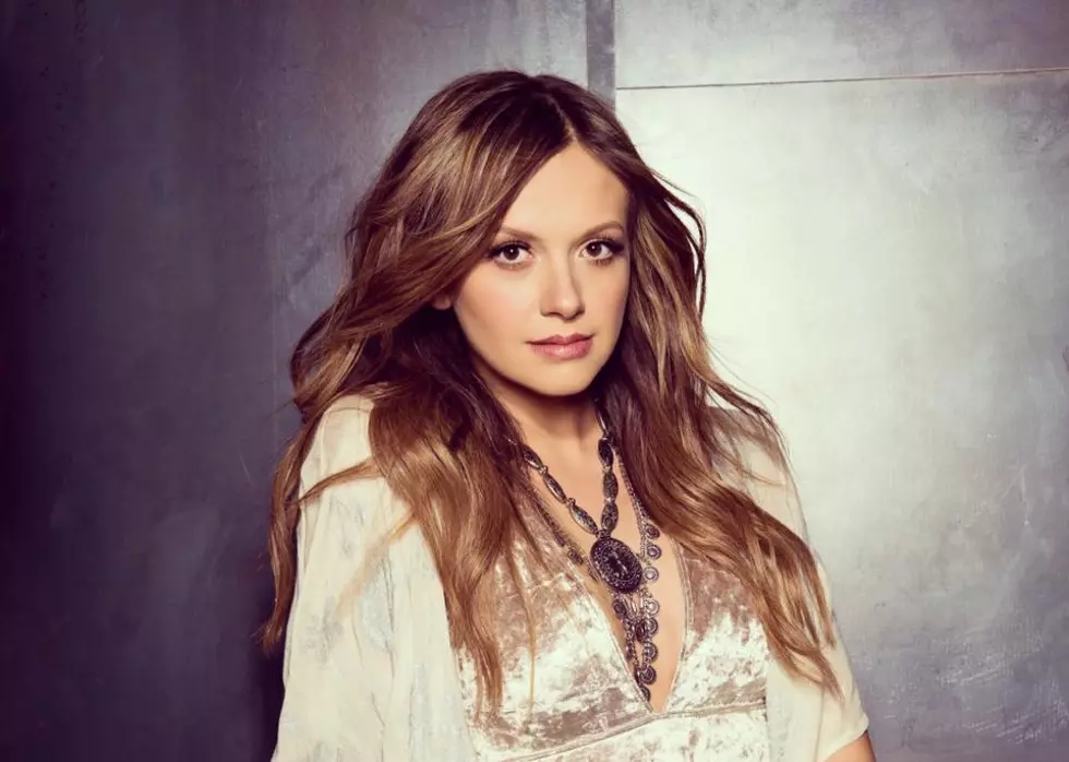 Enter To Win Spot Into ‘Wine & Dine with Carly Pearce’ at The Grouse Room