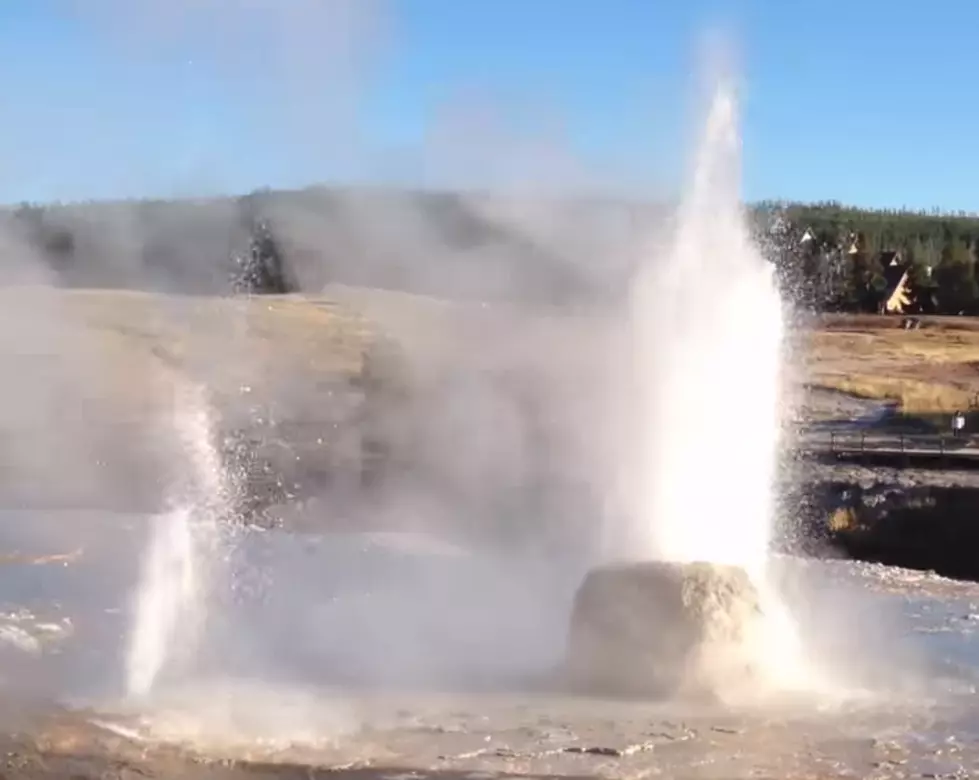 Geyser Erupts Out Of New Orleans Sinkhole [Video]