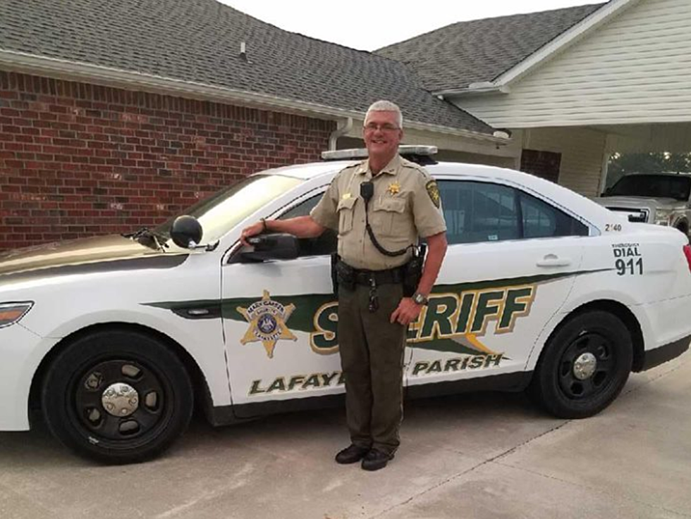 Lafayette Parish Sheriff&#8217;s Deputy Makes Emotional Final Radio Call After 30+ Years of Service