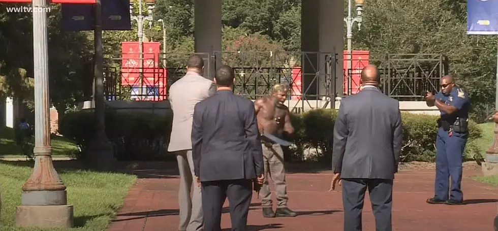 Man Waving A Machete Arrested In Front Of New Orleans City Hall [Video]