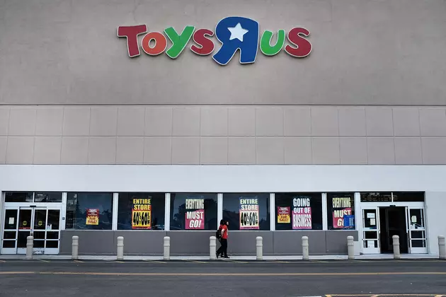 New Business Moving Into the Old Toys-R-Us Building