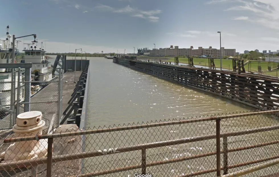 Mystery Raft Prompts NOLA Bridge Closure